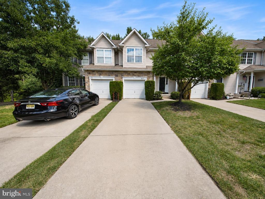 313 HIDDEN DR, BLACKWOOD, NJ 08012 — photo 2
