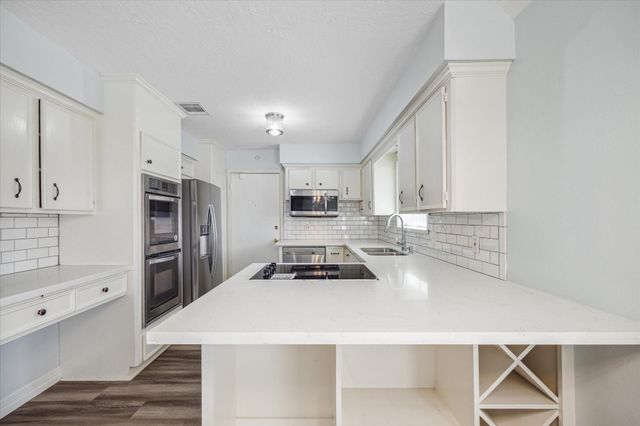 6902 Burgess Street, Houston, TX 77021