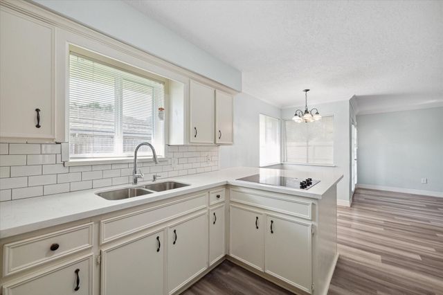 6902 Burgess Street, Houston, TX 77021