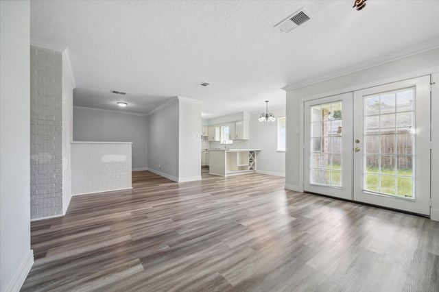 6902 Burgess Street, Houston, TX 77021