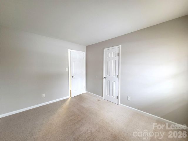 332 Clover Hitch Drive, Charlotte, NC 28215