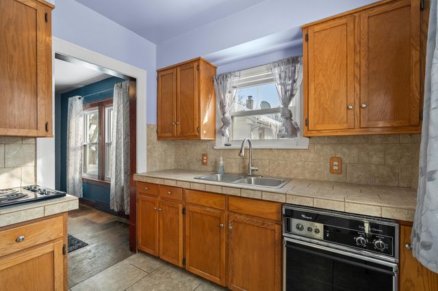 705 Dayton Avenue, Kalamazoo, MI 49048