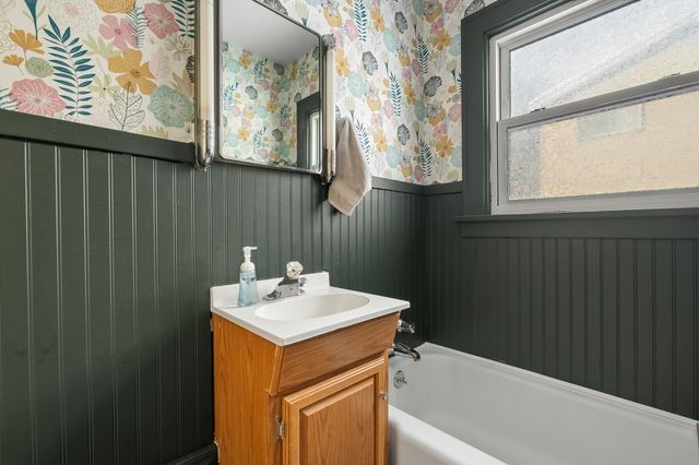 705 Dayton Avenue, Kalamazoo, MI 49048