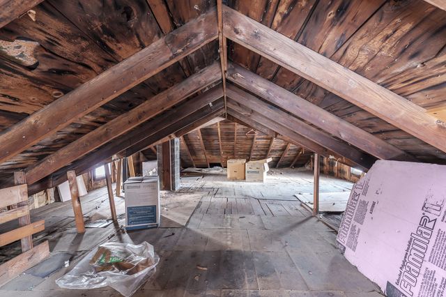 705 Dayton Avenue, Kalamazoo, MI 49048