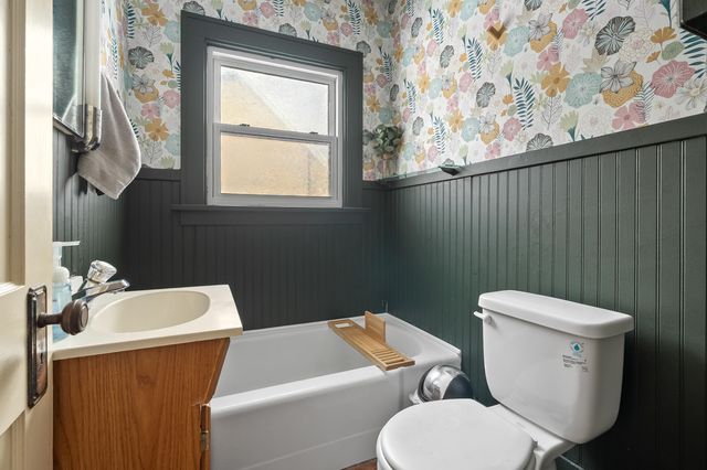 705 Dayton Avenue, Kalamazoo, MI 49048