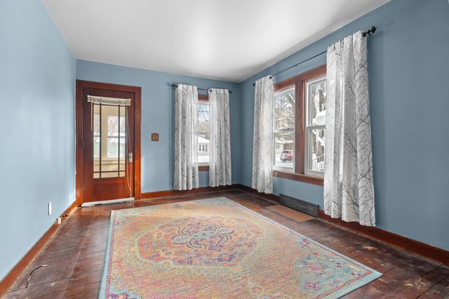 705 Dayton Avenue, Kalamazoo, MI 49048