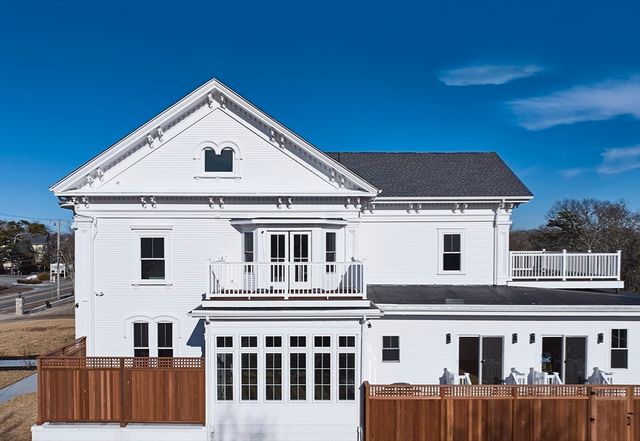 401 Main St 201, Dennis, MA 02638