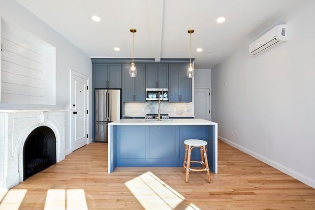 401 Main St 201, Dennis, MA 02638