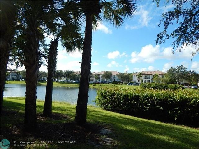 4720 Mimosa Place 909, Coconut Creek, FL 33073