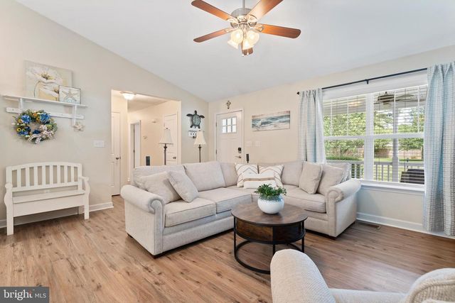 305 CEDAR LANE, Colonial Beach, VA 22443