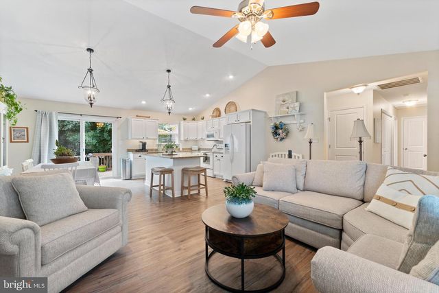 305 CEDAR LANE, Colonial Beach, VA 22443