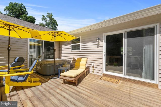 305 CEDAR LANE, Colonial Beach, VA 22443