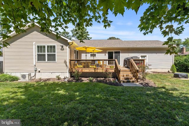 305 CEDAR LANE, Colonial Beach, VA 22443