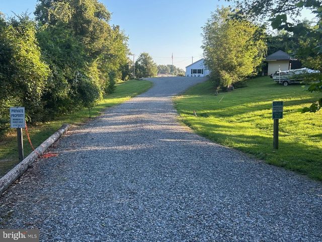 305 CEDAR LANE, Colonial Beach, VA 22443