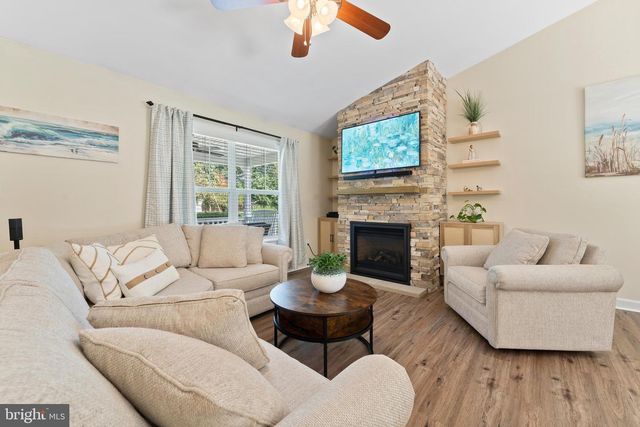 305 CEDAR LANE, Colonial Beach, VA 22443