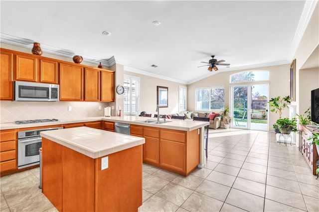 29180 Meandering, Menifee, CA 92584