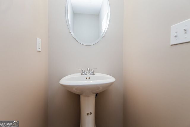 7622 Absinth Drive, Atlanta, GA 30349