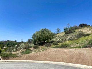 15 Yucca Ct, La Verne, CA 91750