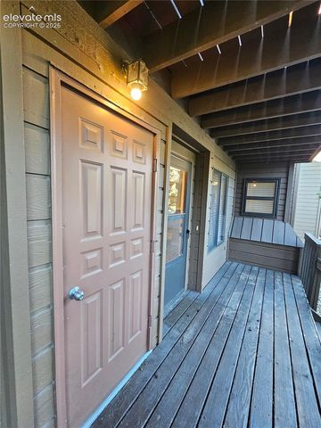 945 Moorings Drive, Colorado Springs, CO 80906
