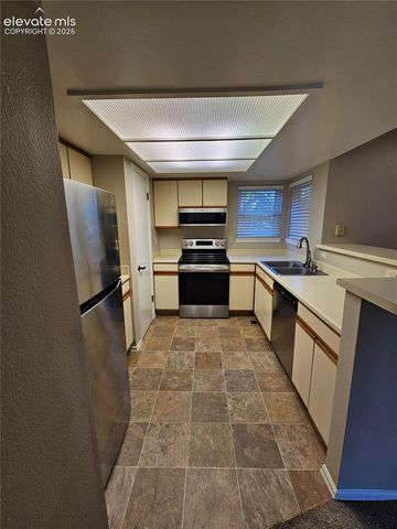945 Moorings Drive, Colorado Springs, CO 80906