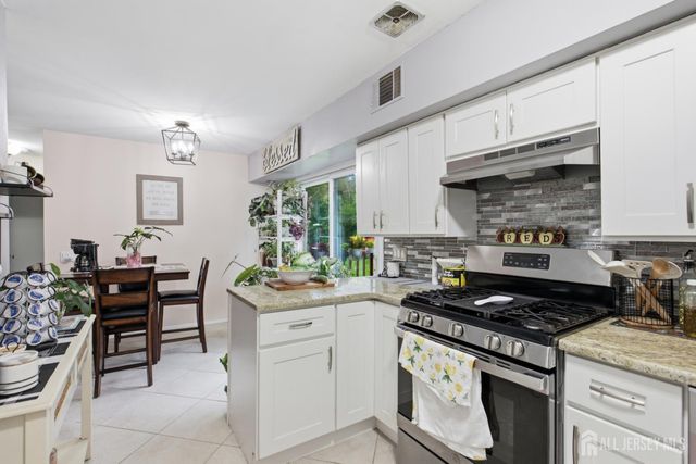 63 63-C Galewood Drive C, Old Bridge, NJ 07747