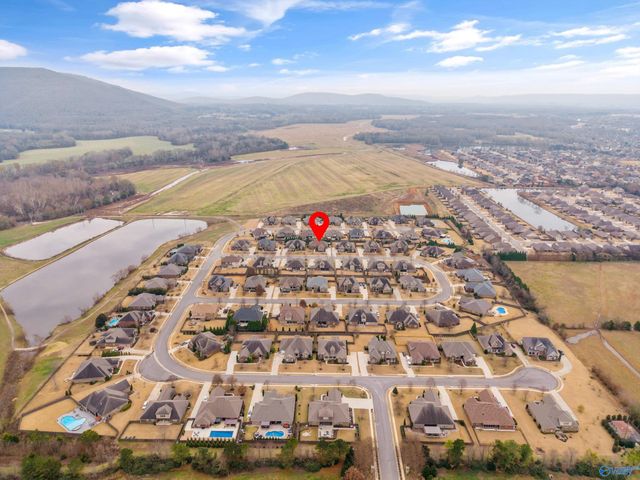 3030 Laurel Cove Way, Gurley, AL 35748