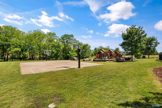 3030 Laurel Cove Way, Gurley, AL 35748