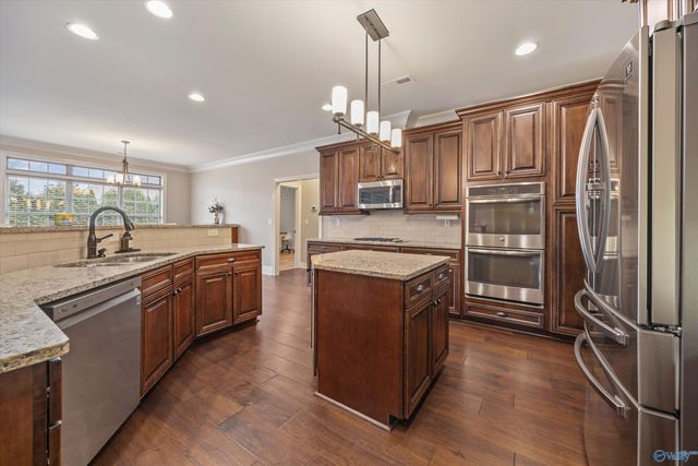 3030 Laurel Cove Way, Gurley, AL 35748