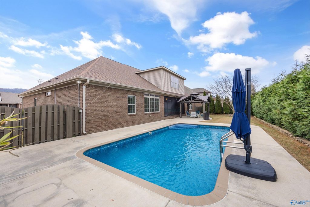 3030 Laurel Cove Way, Gurley, AL 35748