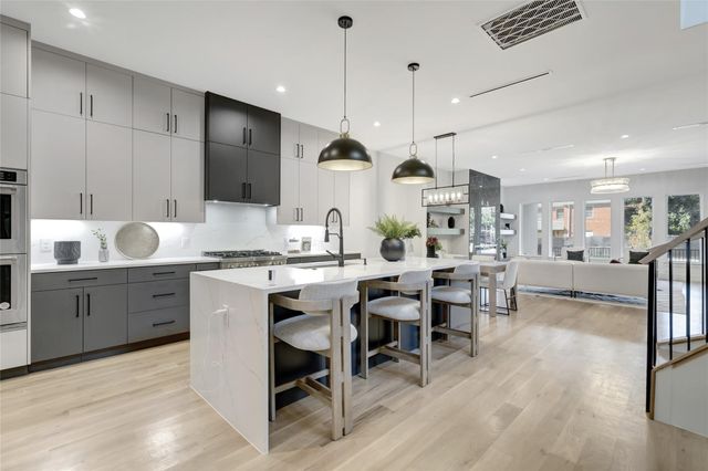 3720 Fairfax Avenue, Dallas, TX 75209