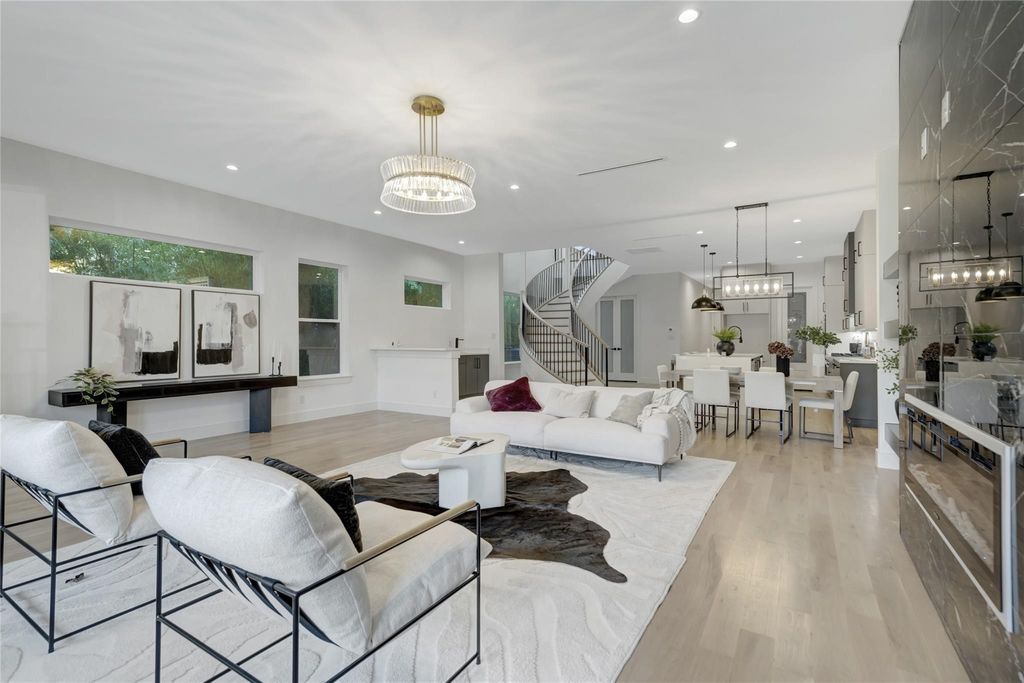 3720 Fairfax Avenue, Dallas, TX 75209