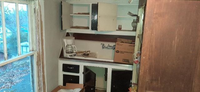 141 West Sevier Avenue, Kingsport, TN 37660