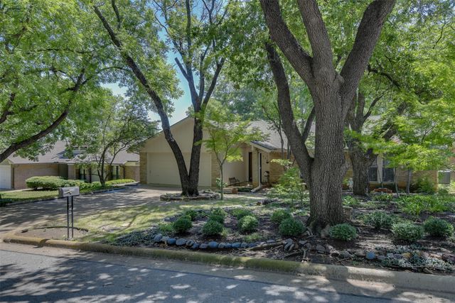 2209 Shady View Court, Arlington, TX 76013