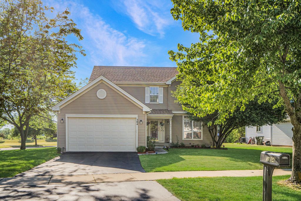 384 S Clearview Circle, Round Lake, IL 60073