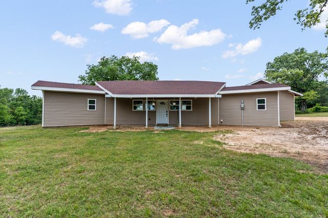 1129 Holly Road, Gilmer, TX 75644