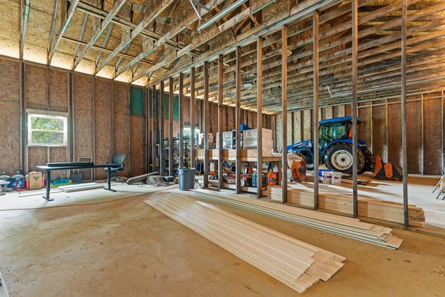 1129 Holly Road, Gilmer, TX 75644