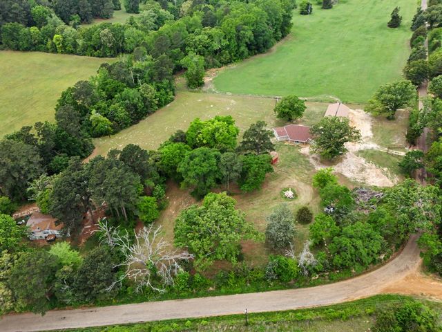 1129 Holly Road, Gilmer, TX 75644