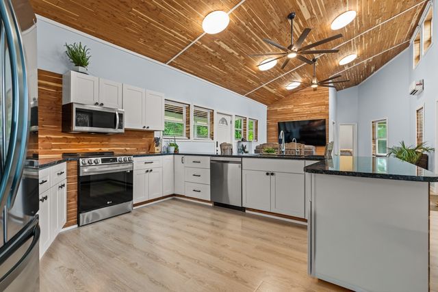 1129 Holly Road, Gilmer, TX 75644