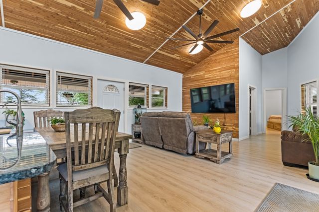 1129 Holly Road, Gilmer, TX 75644