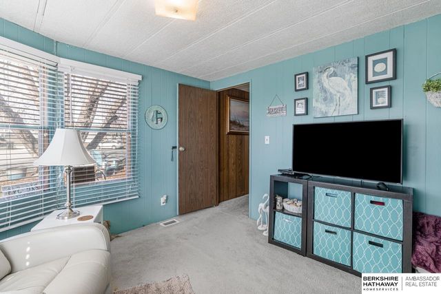 3616 NW Magnolia Court, Lincoln, NE 68521