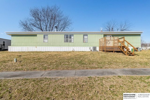 3616 NW Magnolia Court, Lincoln, NE 68521