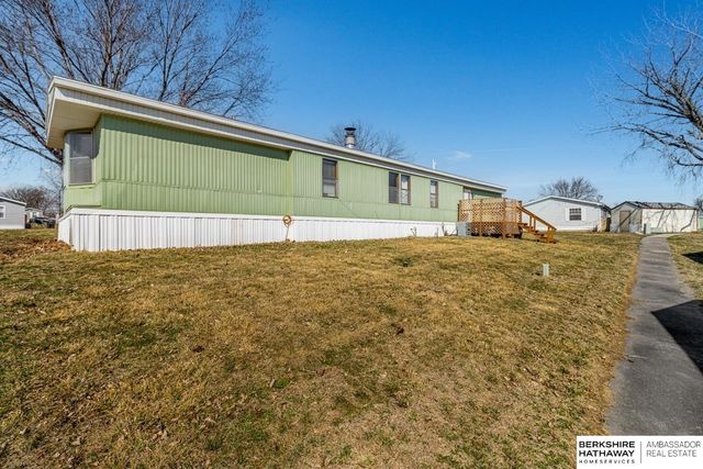 3616 NW Magnolia Court, Lincoln, NE 68521