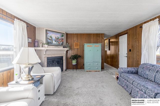 3616 NW Magnolia Court, Lincoln, NE 68521