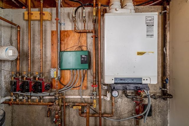 137 Deer Bay Rd, Ashby, MA 01431