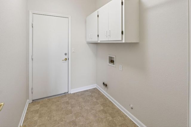 2260 Hidden Hills Ln, Lincoln, CA 95648