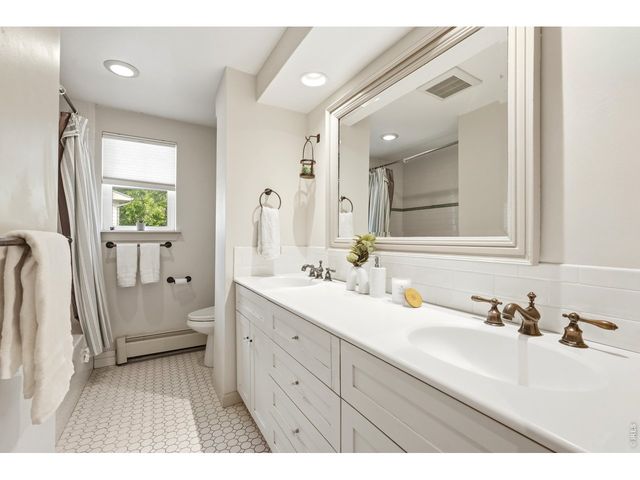 5000 S Chester St, Greenwood Village, CO 80111