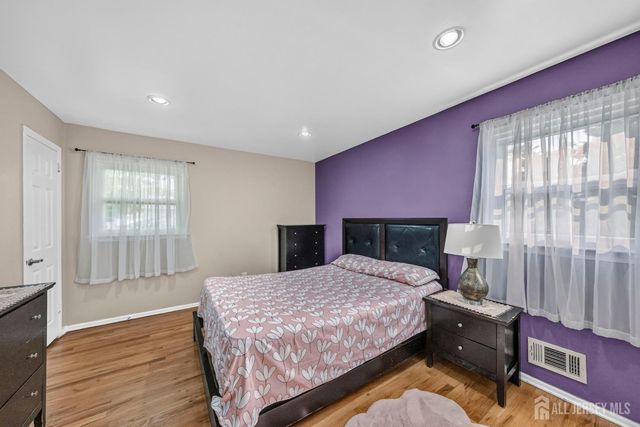 66 Janice Drive, Spotswood, NJ 08884
