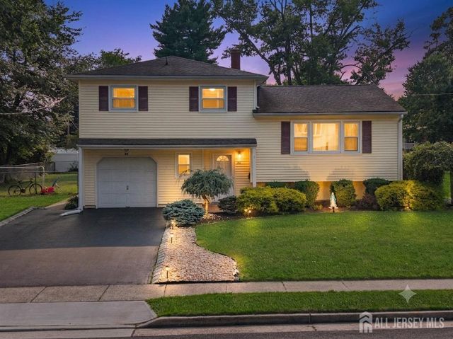 66 Janice Drive, Spotswood, NJ 08884
