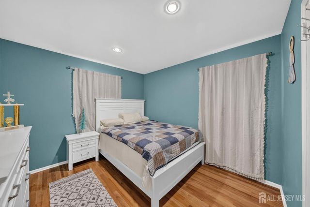 66 Janice Drive, Spotswood, NJ 08884