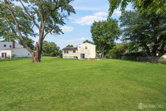 66 Janice Drive, Spotswood, NJ 08884